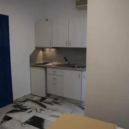 Anna's Place 伊拉克利亚岛