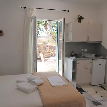 Anna's Place Irakleia (Naxos)
